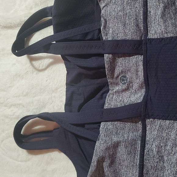 Lululemon Active Strength Tank - Picture 9 of 10